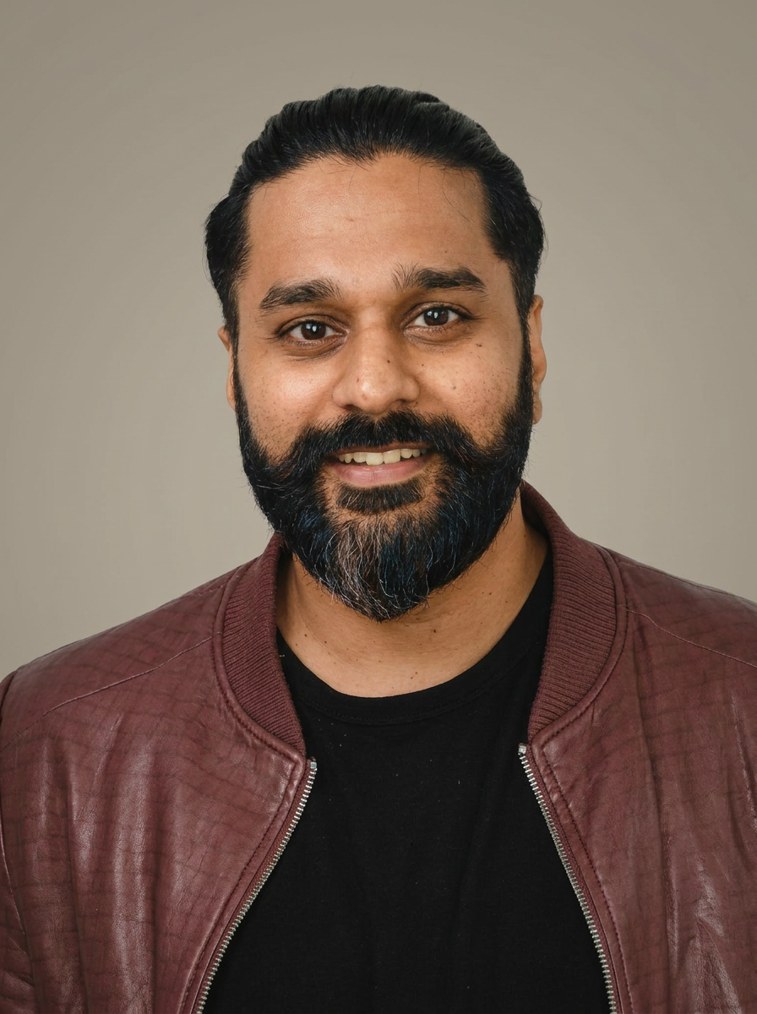 Taimur, RiseUp team